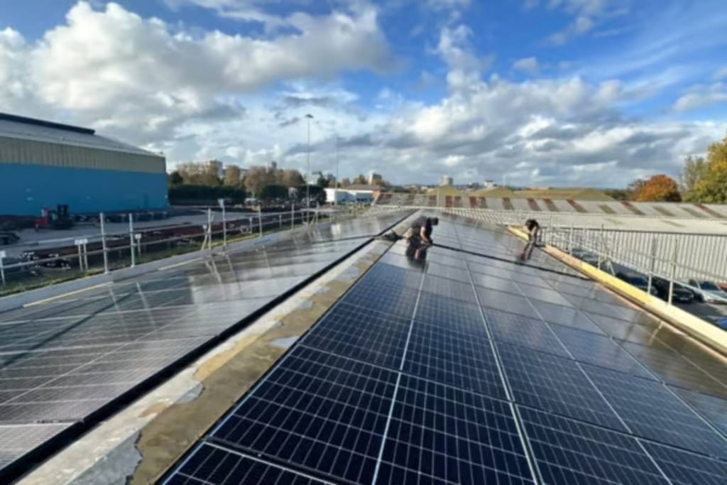 Inspire Green installing commercial solar panels.