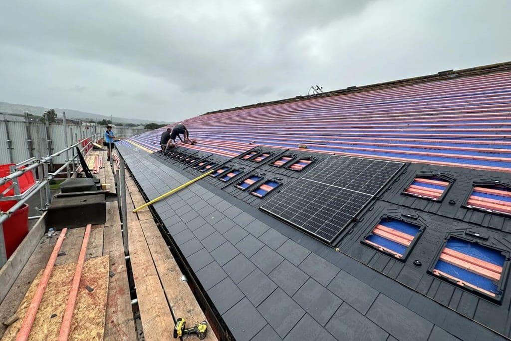 Integrated solar installation on the roof of the New Directions office.
