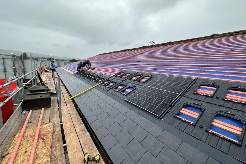 Integrated solar installation on the roof of the New Directions office.